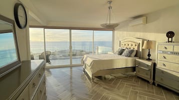 5 kamar tidur, setrika/meja setrika, Wi-Fi, dan seprai linen