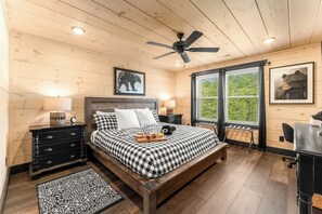 5 bedrooms, iron/ironing board, WiFi