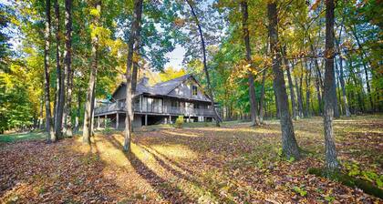 Pond Cottage: "Private Pond + Pet Friendly + Close to Wineries!"