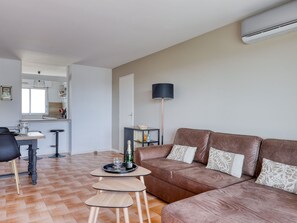 TV - Le Fidji by Interhome (La Ciotat)