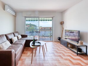 TV - Le Fidji by Interhome (La Ciotat)