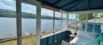 Rustic 4-bedroom cabin with WiFi, AC in charming Alton Bay on Lake Winni.