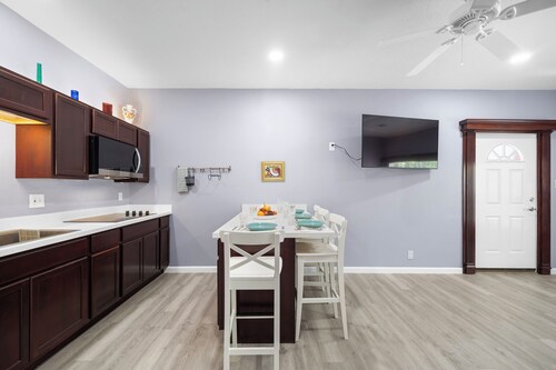 Keep it simple at this peaceful and centrally-located place