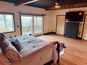 3 bedrooms, iron/ironing board, travel cot, free WiFi - Dual Peaks Gem $1M Sharp Views /HOT TUB & WiFi (Tuckasegee)