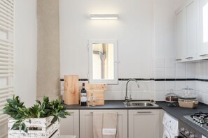 Four, plaque de cuisson, lave-vaisselle