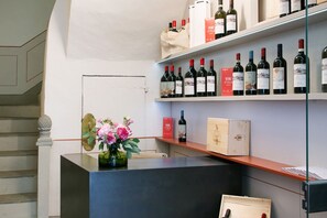 Interior - Modern One-Bedroom Apartment in the Heart of Florence (Firenze)