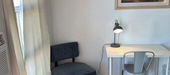 Two Queen bed remodeled studio with fast WiFi in Fillmore