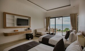 Cortinas blackout, tabla de planchar con plancha y wifi gratis