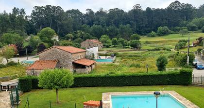 Apartment 'Fabuloso' with Mountain View, Shared Pool and Wi-Fi