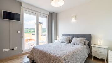 1 slaapkamer, een strijkplank/strijkijzer, gratis wifi, beddengoed
