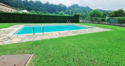 Apartment 'Romántico Con Piscina' with Mountain View, Shared Pool and Wi-Fi