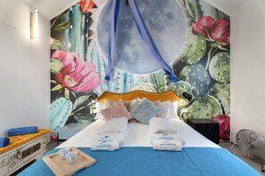 1 habitación, tabla de planchar con plancha, wifi gratis y ropa de cama 