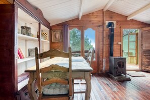 Dining - Cabin 'Del Paso' with Shared Pool, Shared Garden and Wi-Fi (Bolulla)