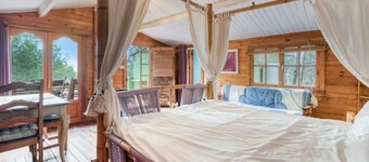 Cabin 'Del Paso' with Shared Pool, Shared Garden and Wi-Fi