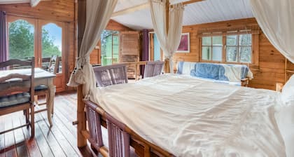 Cabin 'Del Paso' with Shared Pool, Shared Garden and Wi-Fi