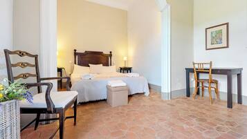 6 chambres, fer et planche Ă  repasser, Wi-Fi gratuit, draps fournis