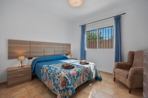 4 chambres, fer et planche à repasser, Wi-Fi gratuit, draps fournis