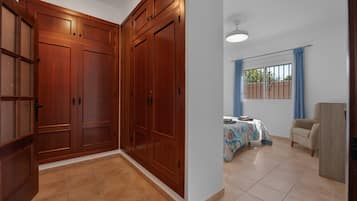 4 chambres, fer et planche Ă  repasser, Wi-Fi gratuit, draps fournis