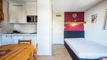 1 chambre, fer et planche Ă repasser, Wi-Fi gratuit