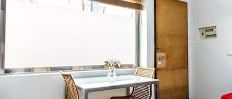 تناول الطعام