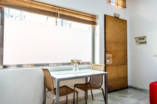 Apartment 'Jp7 Piso 10 Min Sevilla' with Wi-Fi and Air Conditioning
