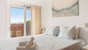 2 dormitorios, tabla de planchar con plancha, wifi gratis y ropa de cama