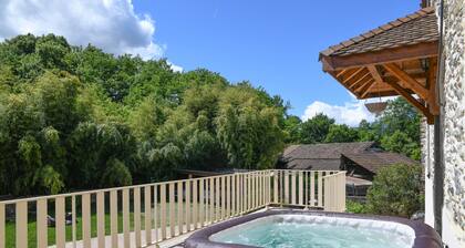 Maison de vacances 'Le Moulin De Bayard' avec vue sur la montagne, terrasse privée et Wi-Fi