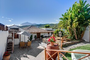 Terrace/patio - Vacation 'Casa Guimar' with Sea View, Wi-Fi and Air Conditioning (Tanque)