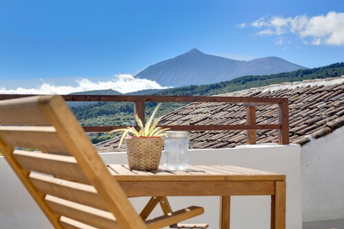 Vacation 'Casa Guimar' with Sea View, Wi-Fi and Air Conditioning