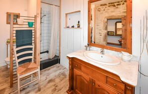 Shower, hair dryer - Gite Champêtre Drôme Lorette (Marsanne)