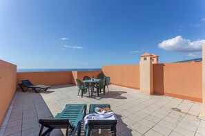 Outdoor dining - Vacation 'Candelaria 1' with Sea View, Wi-Fi and Air Conditioning (Candelaria)