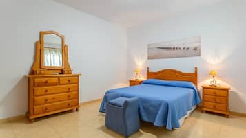 2 chambres, fer et planche Ă repasser, Wi-Fi gratuit, draps fournis