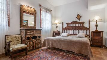 3 dormitorios, tabla de planchar con plancha, wifi gratis y ropa de cama