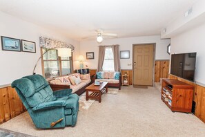 Smart-TV, DVD-Player, Bücher