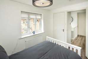 1 soveværelse, strygejern/strygebræt, Wi-Fi, sengetøj