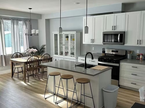 New 3-bedroom townhome in Eagle River