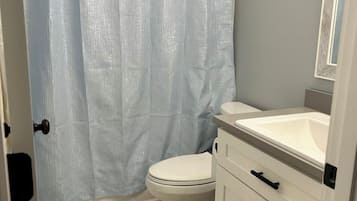 Toallas, jabón, papel de baño