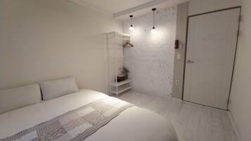 Standard Double Room | Iron/ironing board, free WiFi, bed sheets