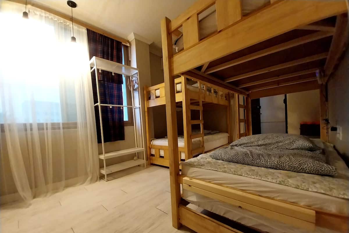 1 sovrum, strykjärn/strykbräda, gratis wi-fi och sängkläder