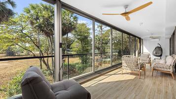 Apartemen Keluarga, 3 kamar tidur, Bebas Asap Rokok, balkon | Balkon