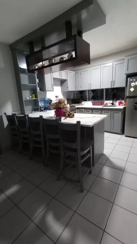 Centrally located apartment, CUC house