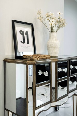 Interior - Entire home in Fairfield, California, United States 4 bedrooms7 beds2.5 baths (California)