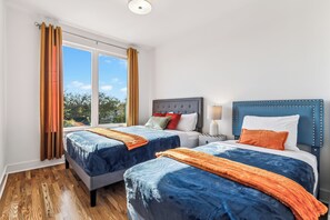 4 Schlafzimmer, Bügeleisen/Bügelbrett, Reisekinderbett, kostenloses WLAN