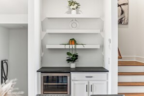 Interior - Nashville Rooftop Oasis! 8 min Broadway. Sleeps 12 (Nashville)