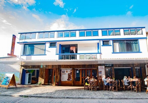 Exterior - Hostal León Dormido (Puerto Baquerizo Moreno)