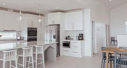 Seasmoke Beachhouse with Private Beach Access