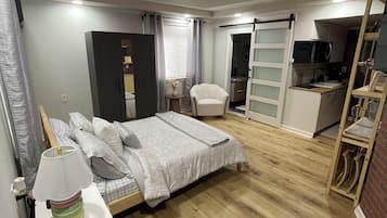 1 多间卧室、熨斗/熨衣板、免费 WiFi、床单