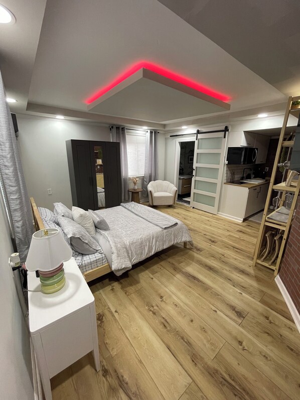 1 bedroom, iron/ironing board, free WiFi, bed sheets