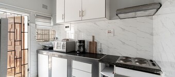 Modern Apt near Best Malls Restaurants &Stores