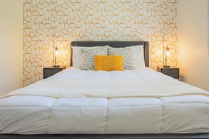 1 bedroom, iron/ironing board, free WiFi, bed sheets - Modern Knox Guesthouse - Hot Tub/Pet Friendly/Private Patio/Grill (Knoxville)